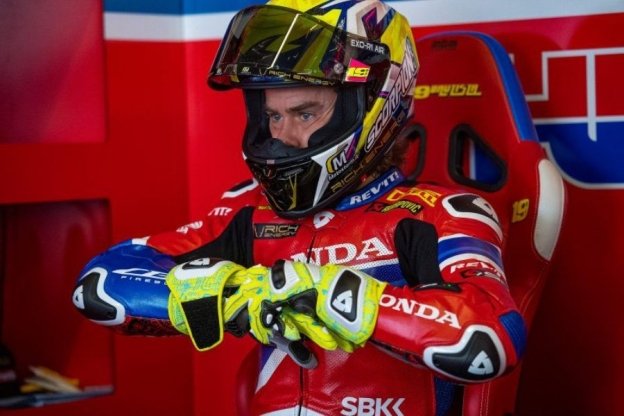 SBK: Bautista: "HRC is working hard for both SBK and MotoGP, but I can't overtake"