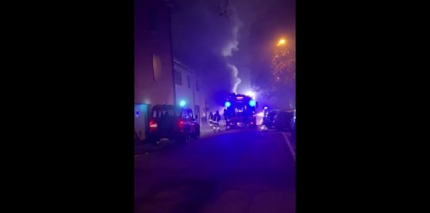 Auto - News: Sant'Agata bolognese: il SUV in carica prende fuoco