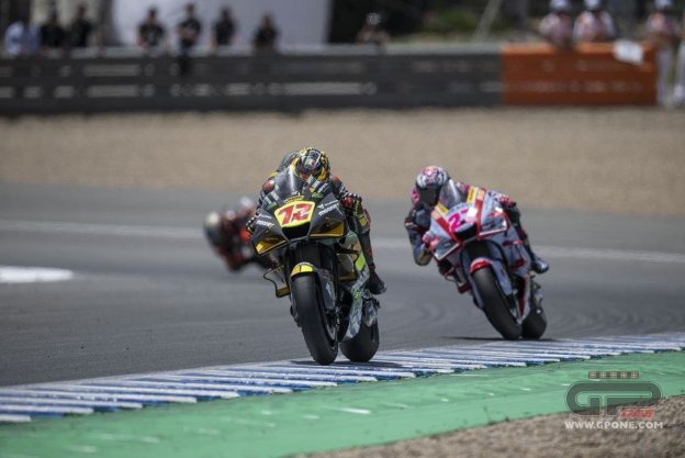 MotoGP: Bezzecchi: "Valentino mi aveva messo pressione per la partenza"