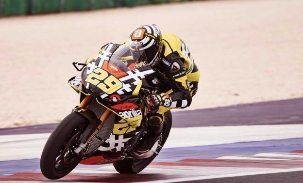 SBK: Iannone sabato in pista a Vallelunga. E Elodie lo incita: "l’amore mio matto"