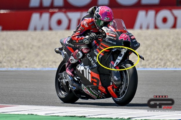MotoGP: The beating wings ... of the MotoGP Stewards panel between long laps and flags