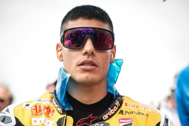 SBK: Rinaldi: “Sono caduto perché risucchiato dalla scia di Toprak"