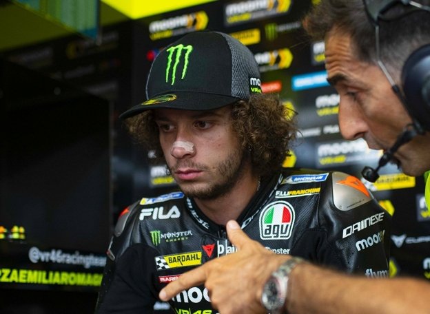 MotoGP: Bezzecchi: “Sono entrato nella scia di Bagnaia e sono caduto”
