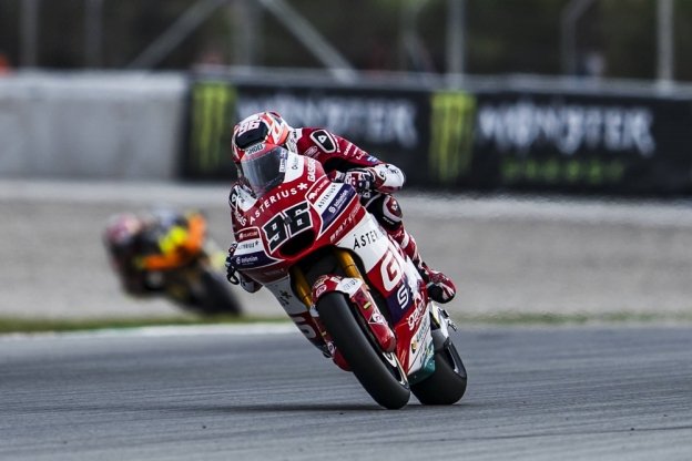 Moto2: Dixon vince a Barcellona regolando Canet, Arbolino fuori dai punti