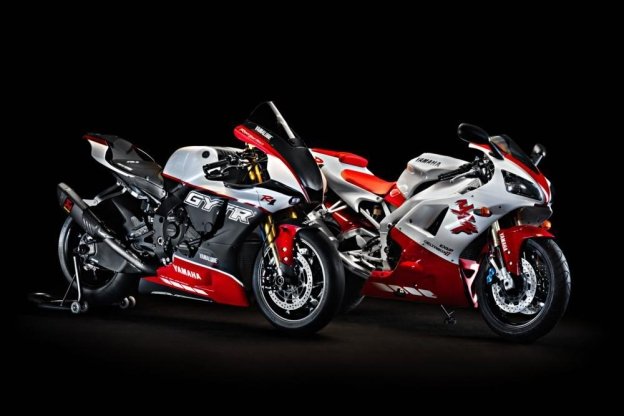 Moto - News: Yamaha Motor Italia ad Auto e Moto d’Epoca 2023: la storia dell'R1 con Luca Cadalora