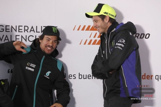 MotoGP: Morbidelli scrive a Rossi: "per me eri un idolo, ora sei un pilastro"