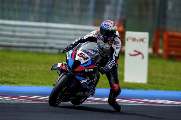 SBK: Razgatlioglu detta il passo nei test a Misano prima dell’arrivo della pioggia