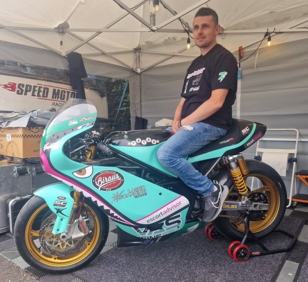 News: Non solo Only Fans in Moto2: Escort Advisor vola al TT sull’Isola di Man