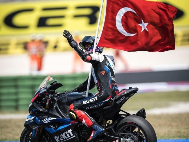 SBK: Sofuoglu: "Toprak vuole lasciare la SBK per la MotoGP, l'ho già detto a BMW"