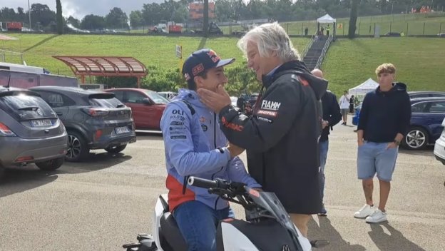 MotoGP: Segni di distensione tra Paolo Campinoti a Marc Marquez