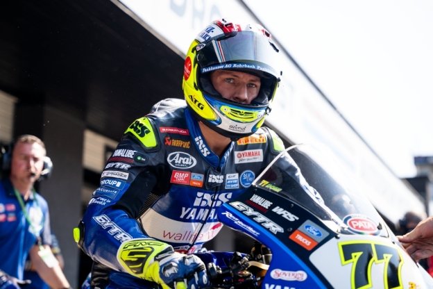 SBK: Dal Mondiale al CIV Superbike: Dominique Aegerter wild card nella Racing Night