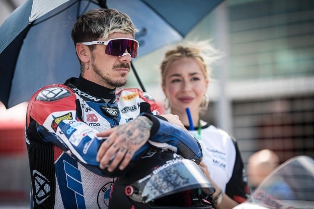 SBK: BMW farà 2 moto factory nel 2025: cosa ne sarà di Scott Redding?