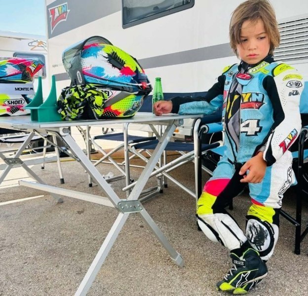 News: Zayn, il figlio di Sofuoglu diventa campione ad appena cinque anni