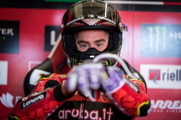 SBK: Bautista: “Se fossi in Valentino Rossi avrei corso io a Sepang”