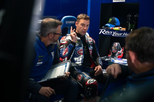 SBK: Rea: "Ci mancano i cavalli. Così non si sale sul podio, né si vince"