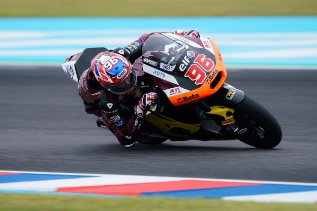 Moto2: Jake Dixon si impone sul bagnato nelle FP1 del COTA, 2° Roberts, 3° Oncu