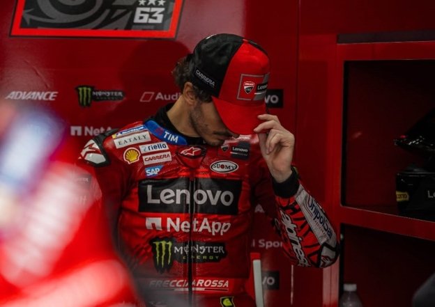 MotoGP: Bagnaia: in the best suit, on his head some sunshine and a lightness that's not there