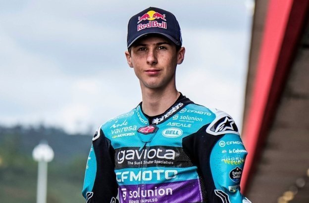 Moto3: Quiles obbligato al forfait in Qatar. Si è rotto il pollice della mano destra