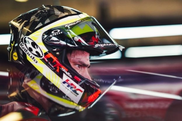 MotoGP: Tegola per Joan Mir: si è fratturato la mano destra