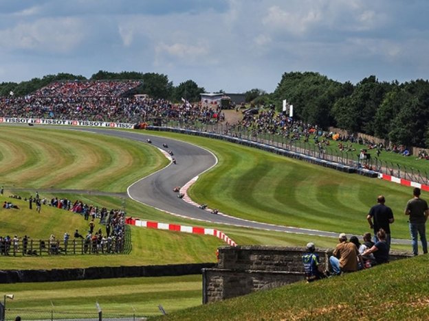 SBK: Superbike Donington: gli orari in tv su Sky, TV8 e NOW