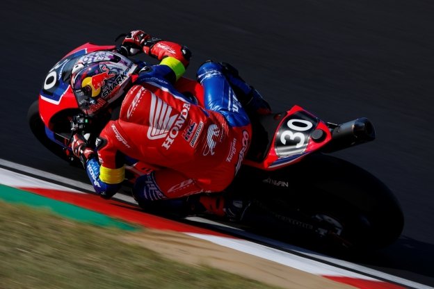 SBK: 8 Ore di Suzuka: Honda HRC centra il 31° trionfo con Zarco e Takahashi