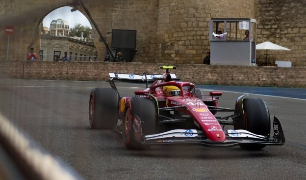 Auto - News: Ferrari in great form at Baku. Hamilton leads Leclerc in FP2