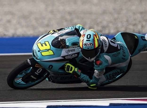 Moto3: Adrian Fernandez apre le danze a Motegi davanti a Piqueras e Rueda