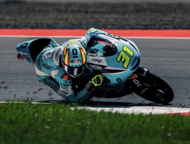 Moto3: Pole position di Adrian Fernandez in Indonesia. 9° Rueda, 11° Piqueras