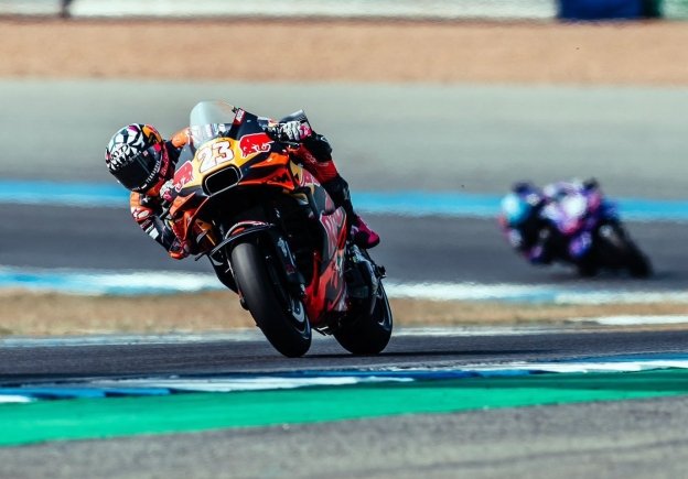 MotoGP: Bastianini: "Vedere Acosta sul podio fa un po' girare le scatole"