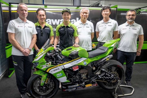 SBK: Aegerter firma per il Kawasaki WorldSSP Team. Affiancherà Alcoba 
