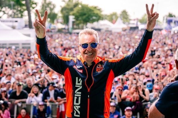MotoGP: Hervé Poncharal: "¿Mi despedida? Me emocioné mucho e hice beber a Ezpeleta"