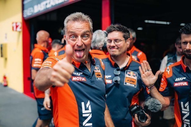 MotoGP: Tech 3 vendido por 25 millones, Poncharal: "No me gusta el lujo, conduzco un Peugeot"
