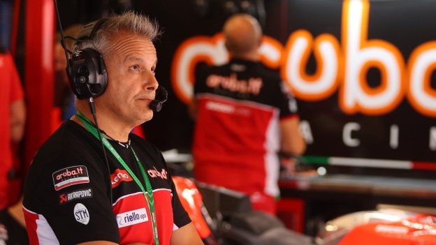 SBK: Foti: "Bulega isn't stupid. Without the right offer in the MotoGP, he's staying in the Superbike."