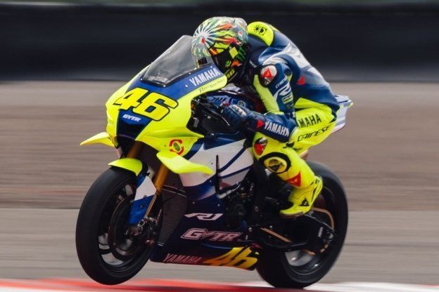 MotoGP: Mandalika: Rossi dengan Yamaha R1 kurang dari 2 detik dari Bagnaia dan Ducati