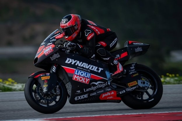 Moto2: Manuel Gonzalez chiude al comando dei caotici test a Portimao