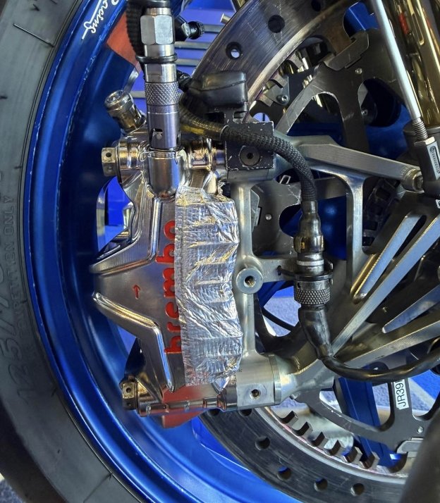 Freni troppo freddi a Most? La Yamaha corre ai ripari: ecco come