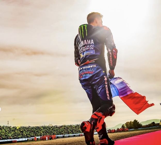 Quartararo a Yamaha: "sei parte della mia storia", la risposta: "Hai definito un'era"