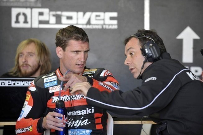 Moto - News: Parkes (Kawasaki) davanti alla Honda