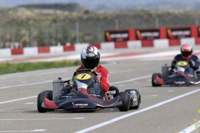 SBK: SBK: Brivido per Checa sui kart