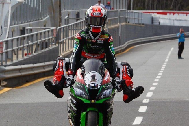 Rea in testa da 30 Gare all'orizzonte c'è Fogarty