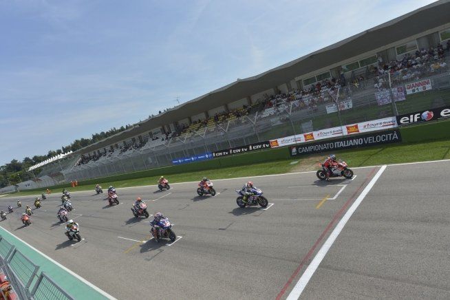 News: CIV: Ad Imola comincia lo spettacolo