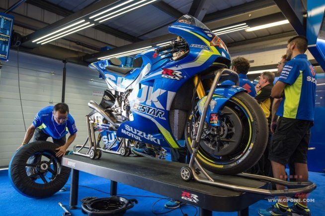 MotoGP: Pioggia nei test a Misano, Suzuki recupera ad Aragon