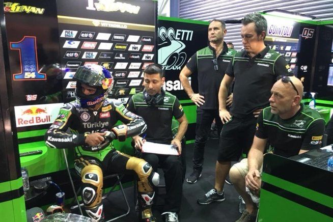 SBK: SSP, FP1: Sofuoglu stupisce col settimo crono, 1° Smith