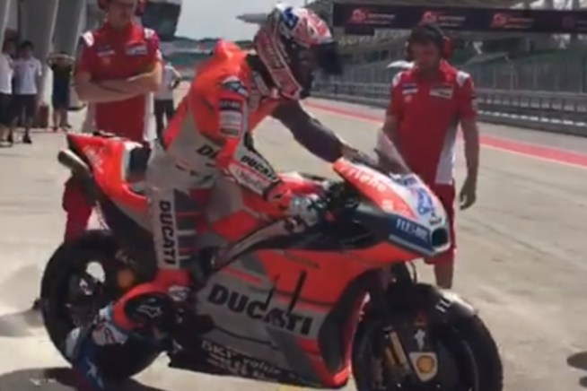 MotoGP: Test Sepang: Strato-Stoner, entra e fa il tempo in 4 giri