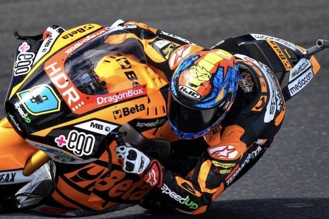 Moto2: Pole position di Navarro nel caos di Phillip Island, 3° Marini