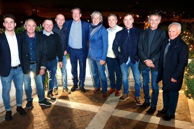 News: Assegnati i 'collari d'oro' CONI agli iridati del passato