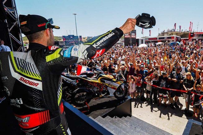SBK: Rea a Phillip Island a caccia dei record di Bayliss e Corser