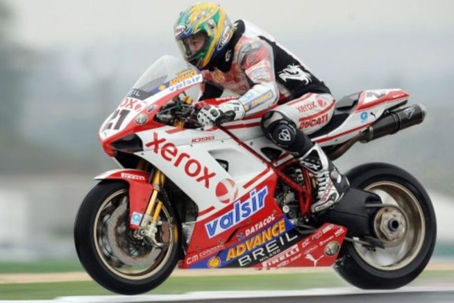 SBK: Bayliss: “La Panigale V4? Meglio la Ducati 1098”