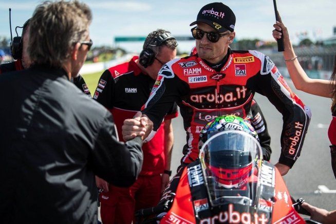 SBK: Chaz Davies si porta il capotecnico di Tom Sykes in Go Eleven