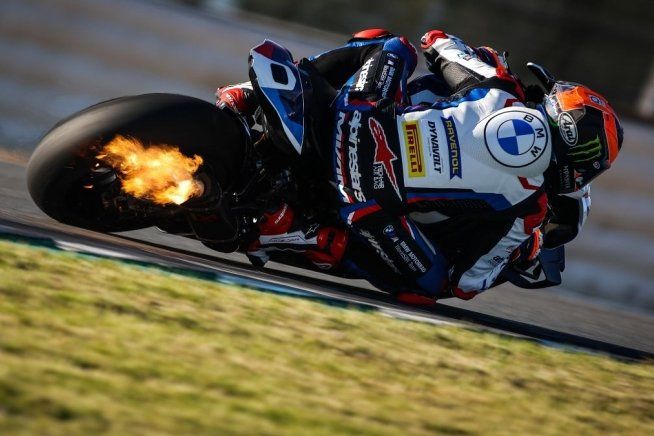 SBK: Sykes e van der Mark: “La BMW M 1000 RR è perfetta, non ha problemi”